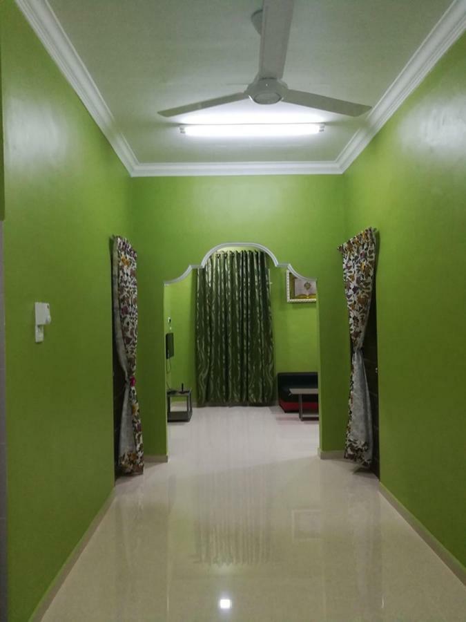 Homestay Damai Yusmila Kuala Terengganu Exteriör bild