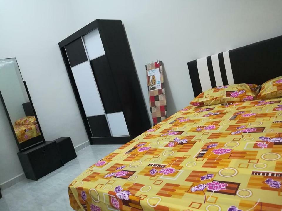 Homestay Damai Yusmila Kuala Terengganu Exteriör bild