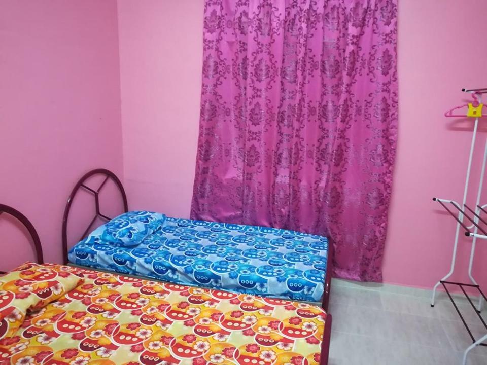 Homestay Damai Yusmila Kuala Terengganu Exteriör bild